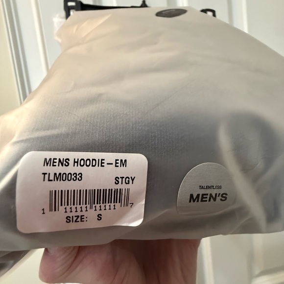 NIB TALENTLESS Circle Logo  Hoodie size Small in Core - Picture 9 of 9
